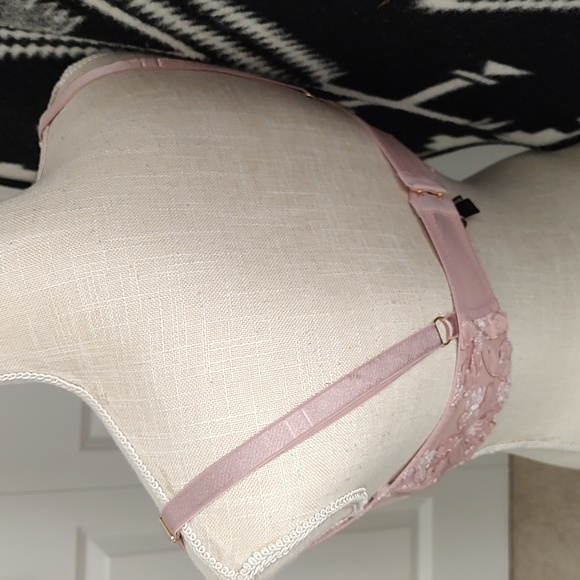 💕GUC Victoria's Secret Unlined Floral Plunge Underwire Bra, Dusty Rose Floral - Picture 5 of 11